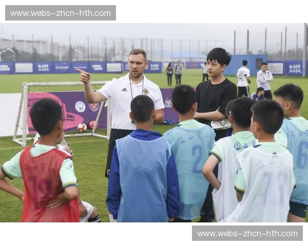 英超“社区行动”项目二月报告：20家俱乐部累计举办超百场青少年足球培训